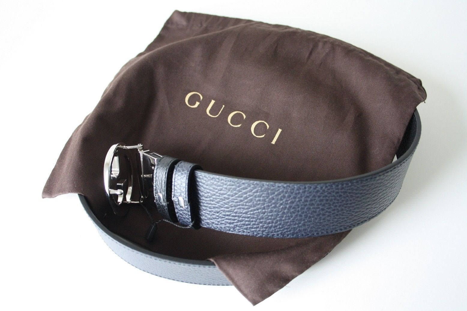 Gucci Reversible Black and Navy leather Belt with Silver Gucci logo Size 38 449715